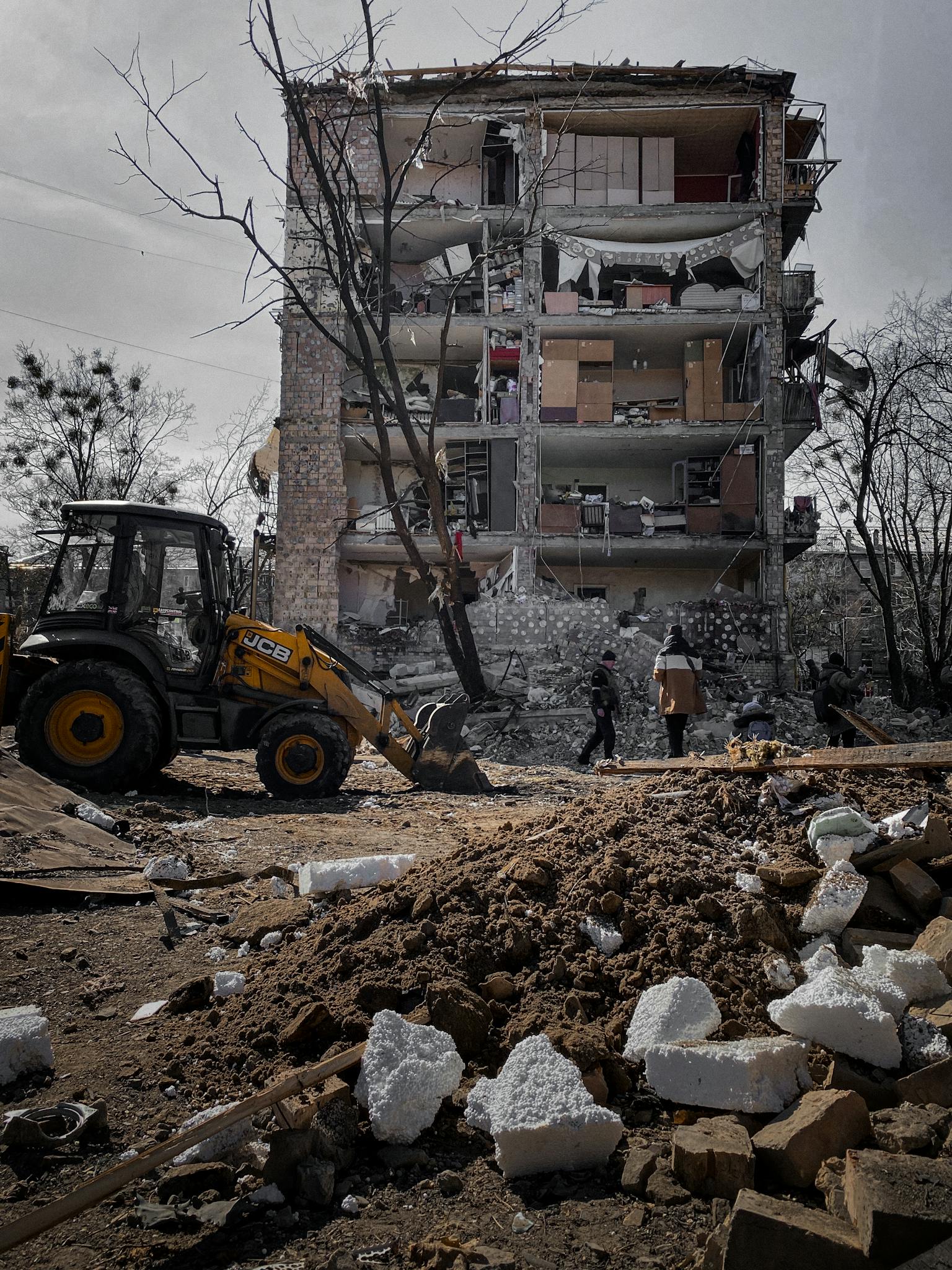 Massachusetts Fire Damage Restoration Services 1 A destroyed building in kyiv ukraine showing